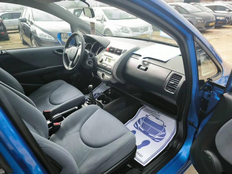 Honda Jazz 1.4i, снимка 7 - Автомобили и джипове - 49310771