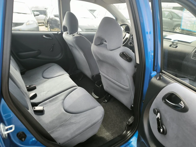 Honda Jazz 1.4i, снимка 10 - Автомобили и джипове - 49310771