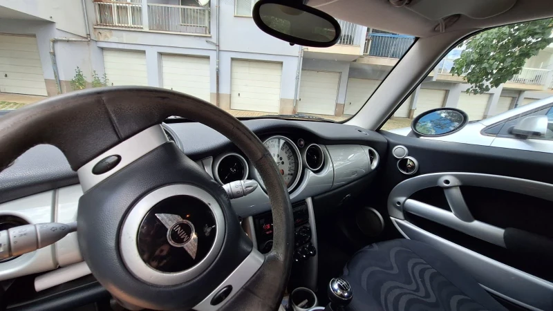 Mini Cooper One, снимка 2 - Автомобили и джипове - 51006364