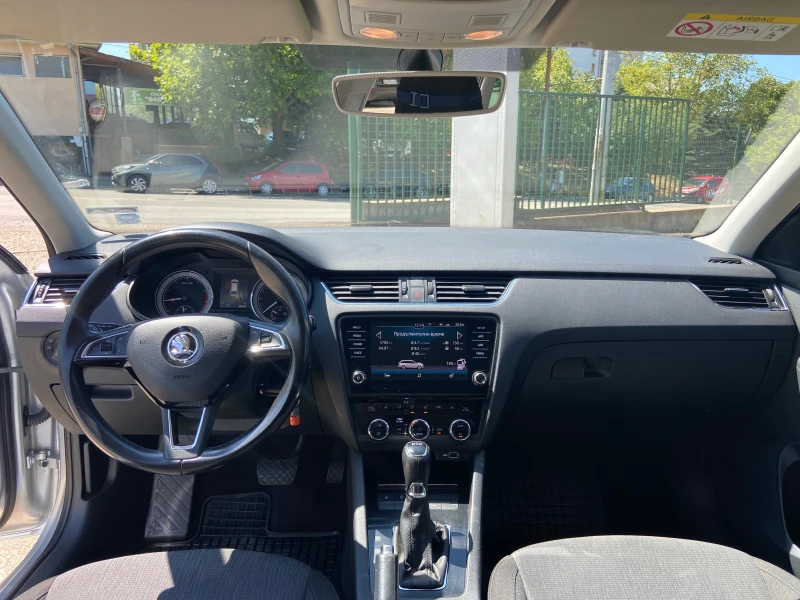 Skoda Octavia 1.5 G TEC DSG FULL LED, снимка 10 - Автомобили и джипове - 51633356