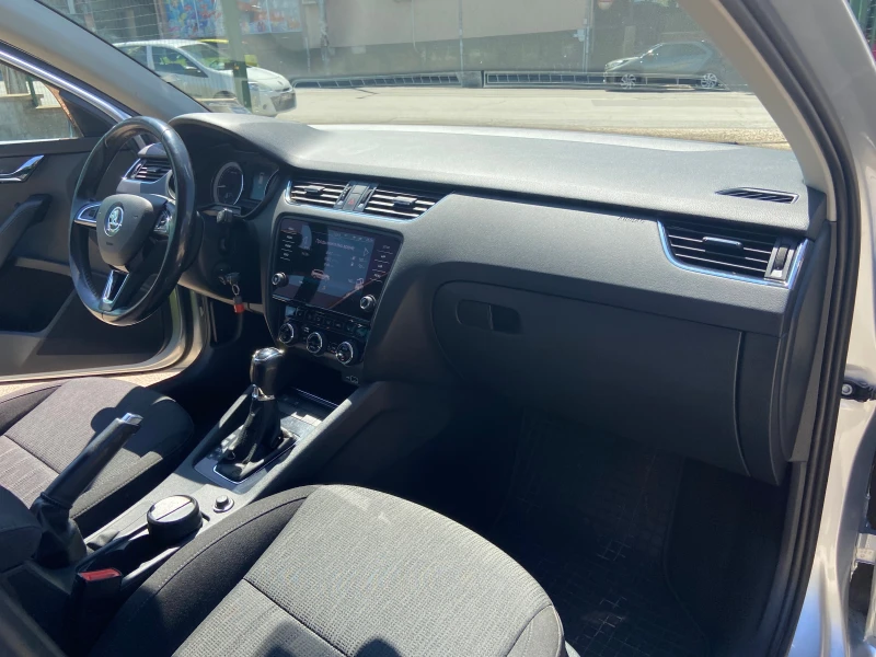 Skoda Octavia 1.5 G TEC DSG FULL LED, снимка 14 - Автомобили и джипове - 51633356