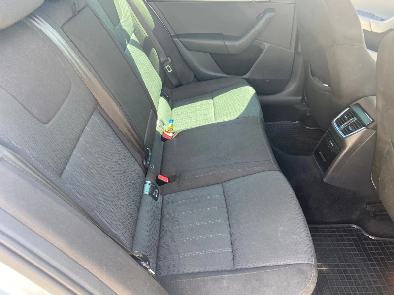 Skoda Octavia 1.5 G TEC DSG FULL LED, снимка 15 - Автомобили и джипове - 51633356