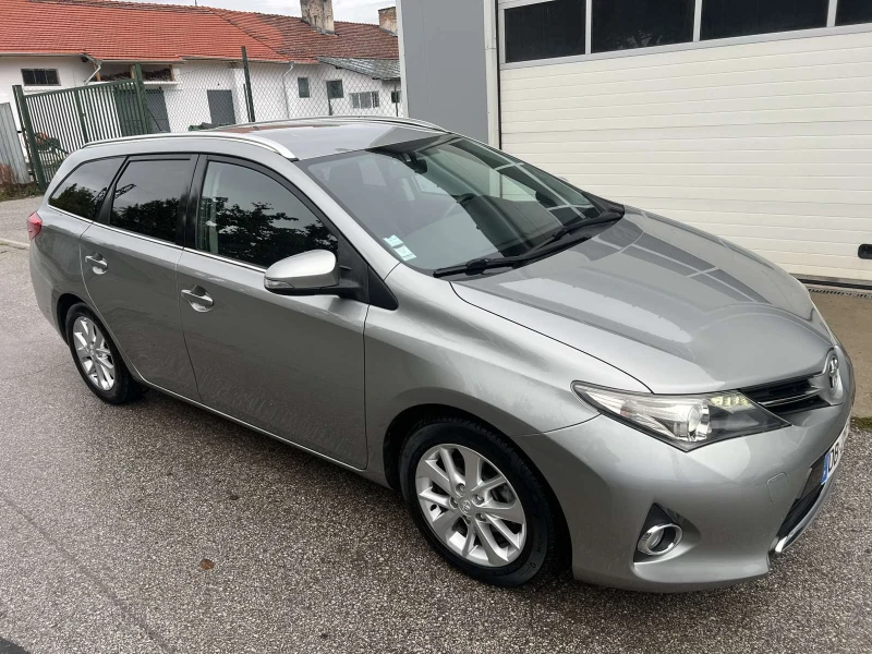 Toyota Auris Камера Франция, снимка 6 - Автомобили и джипове - 52385429