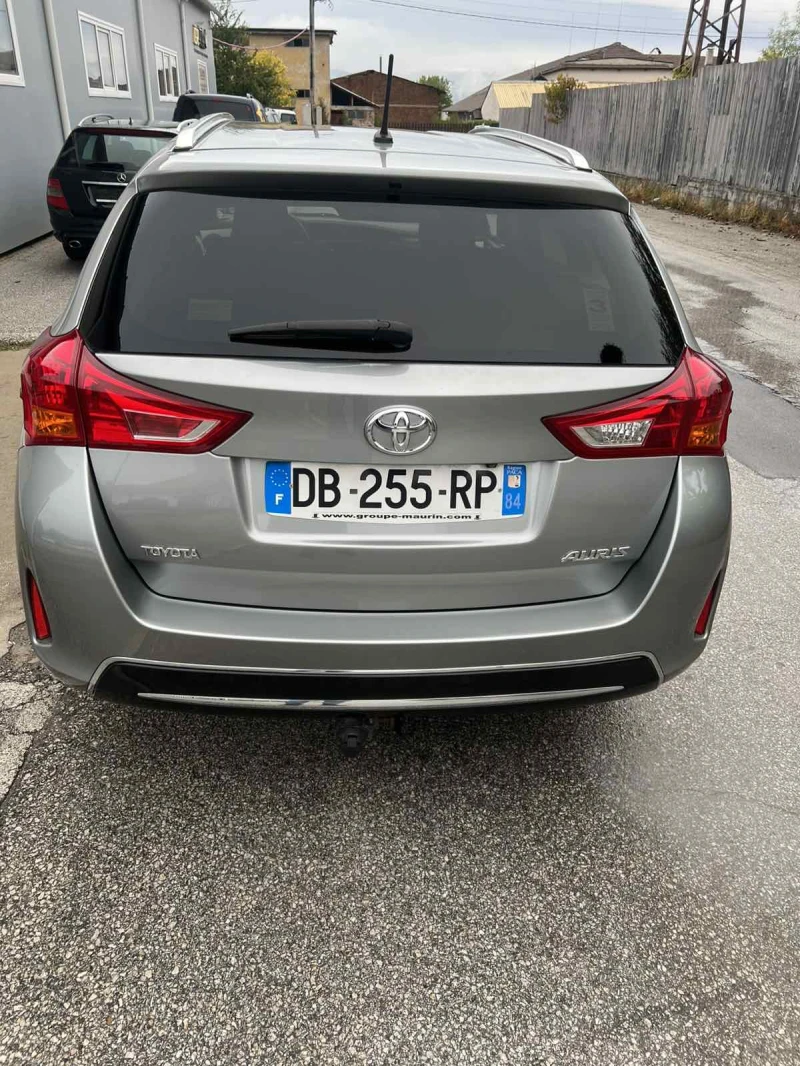Toyota Auris Камера Франция, снимка 4 - Автомобили и джипове - 52385429