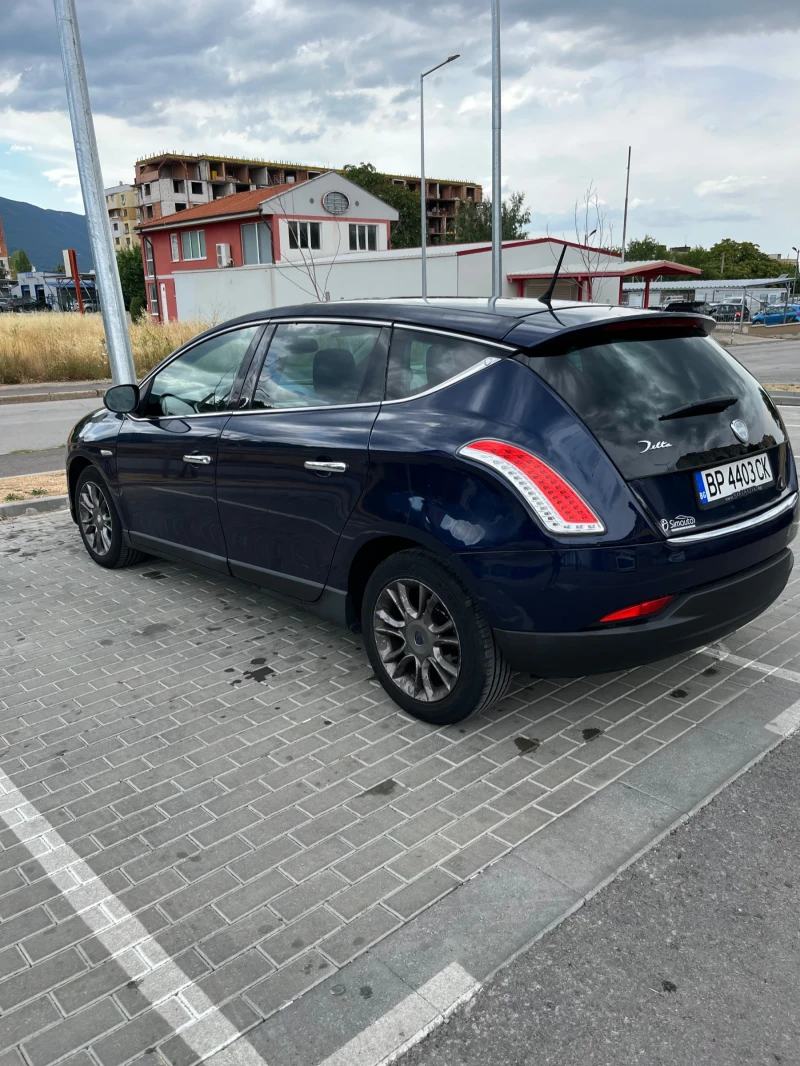 Lancia Delta 2.0, снимка 12 - Автомобили и джипове - 53044574