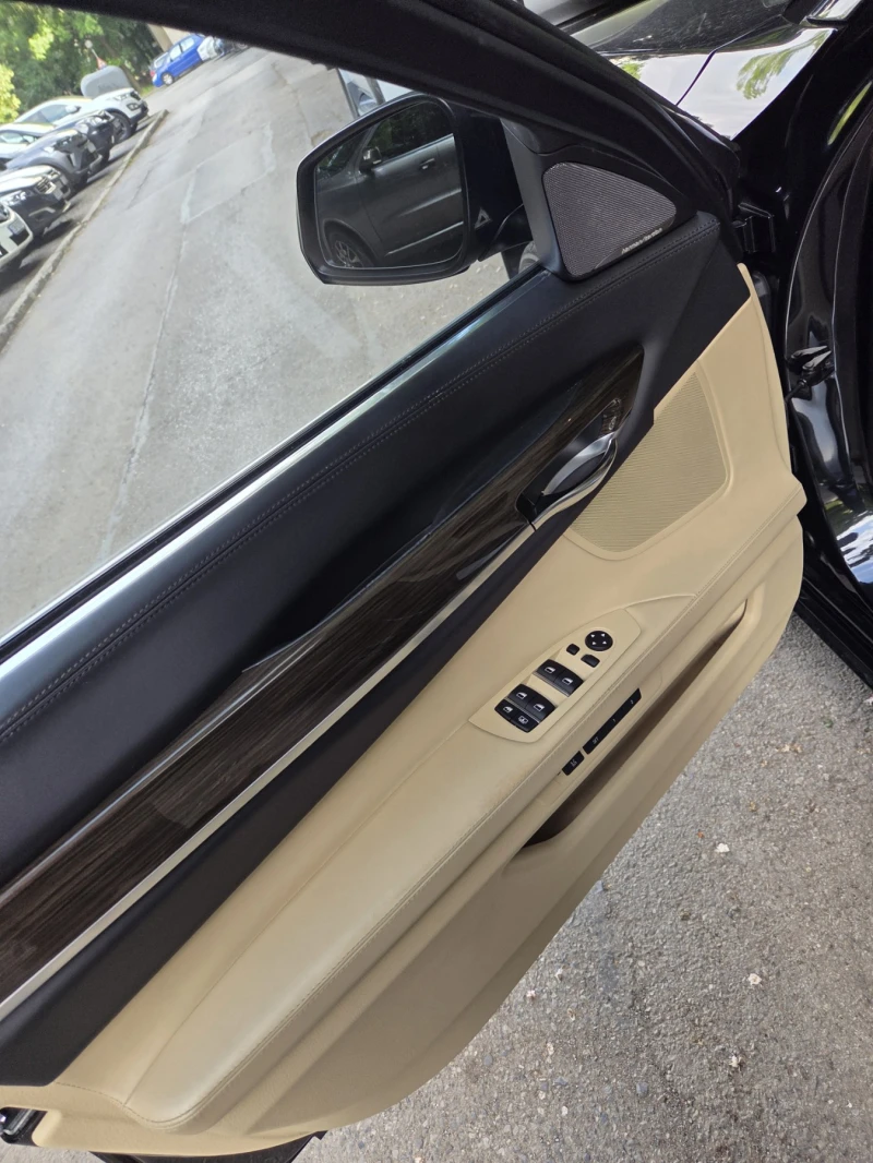 BMW 750, снимка 7 - Автомобили и джипове - 53086071