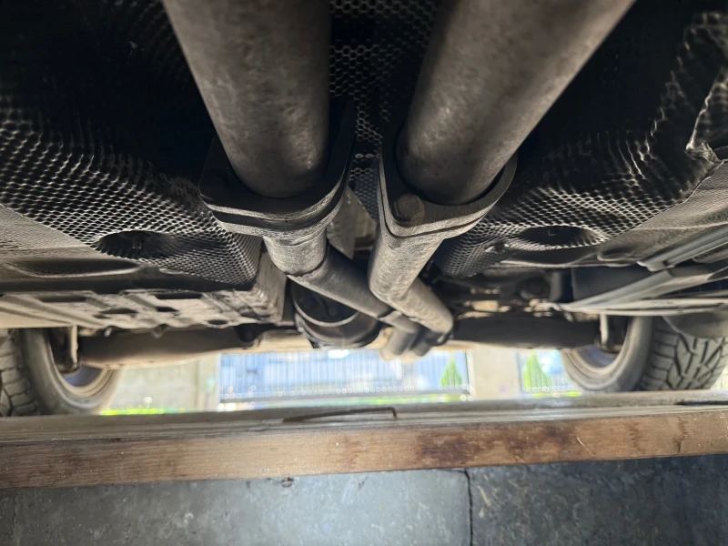 Mercedes-Benz E 320, снимка 14 - Автомобили и джипове - 53295618