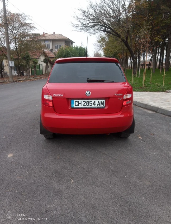 Skoda Fabia 1.6, снимка 4 - Автомобили и джипове - 47557093