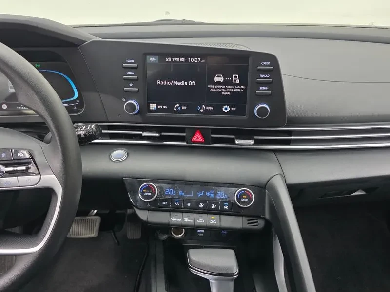 Hyundai Elantra (Cn7) 1.6 Smart, снимка 15 - Автомобили и джипове - 55087263