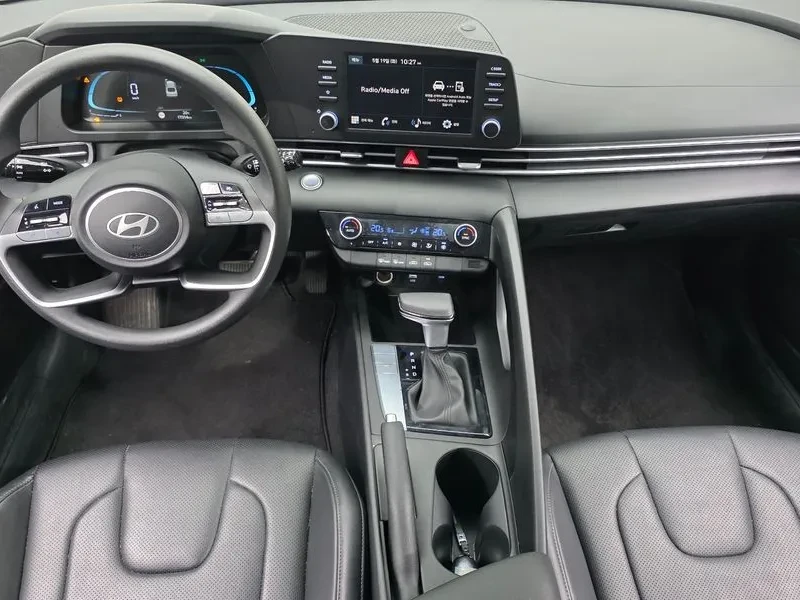 Hyundai Elantra (Cn7) 1.6 Smart, снимка 7 - Автомобили и джипове - 55087263