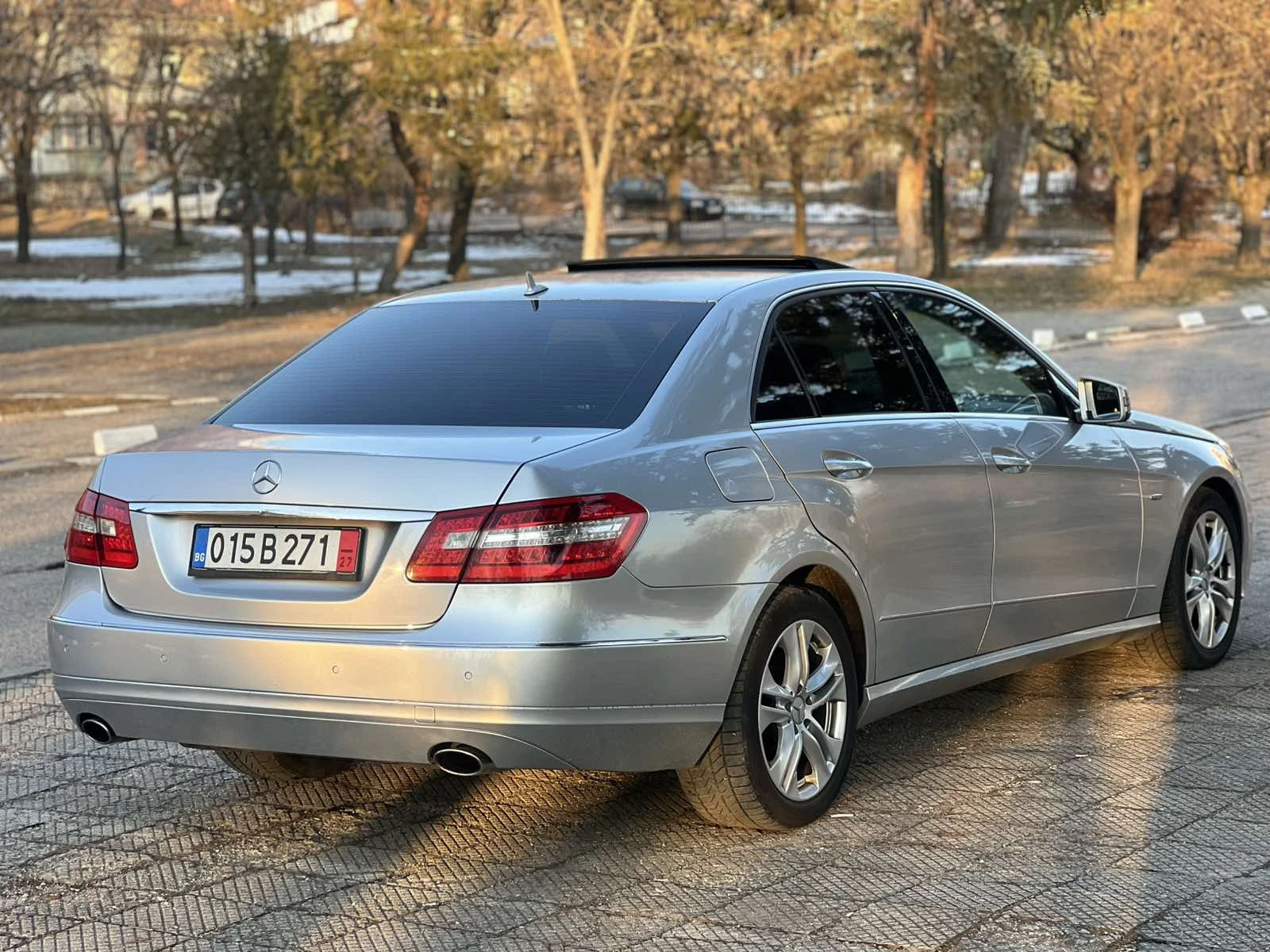 Mercedes-Benz E 350 AVANGARD - изображение 9