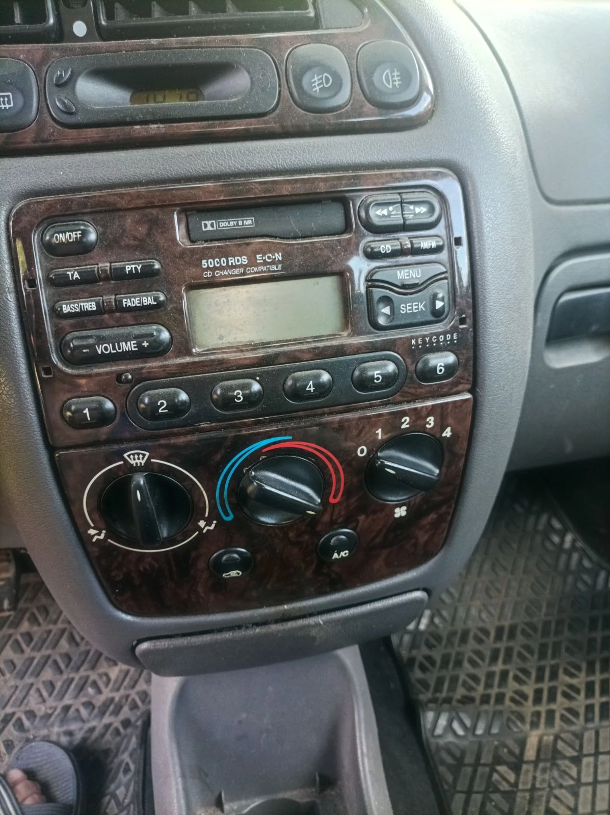 Ford Fiesta  - изображение 9