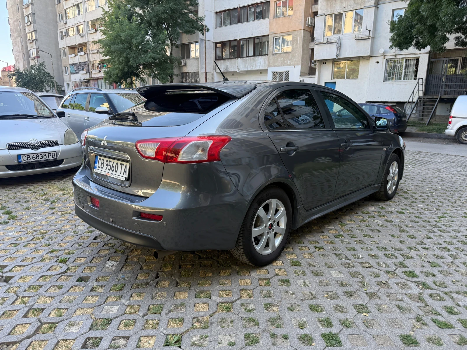 Mitsubishi Lancer 1.8 бензин / газ  - изображение 9