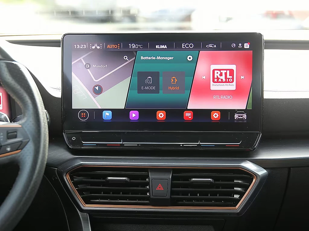 Cupra Formentor VZ/1.4 PHEV/245HP/CAM/NAVI/LED/KLESS/DIGI/404g - изображение 10
