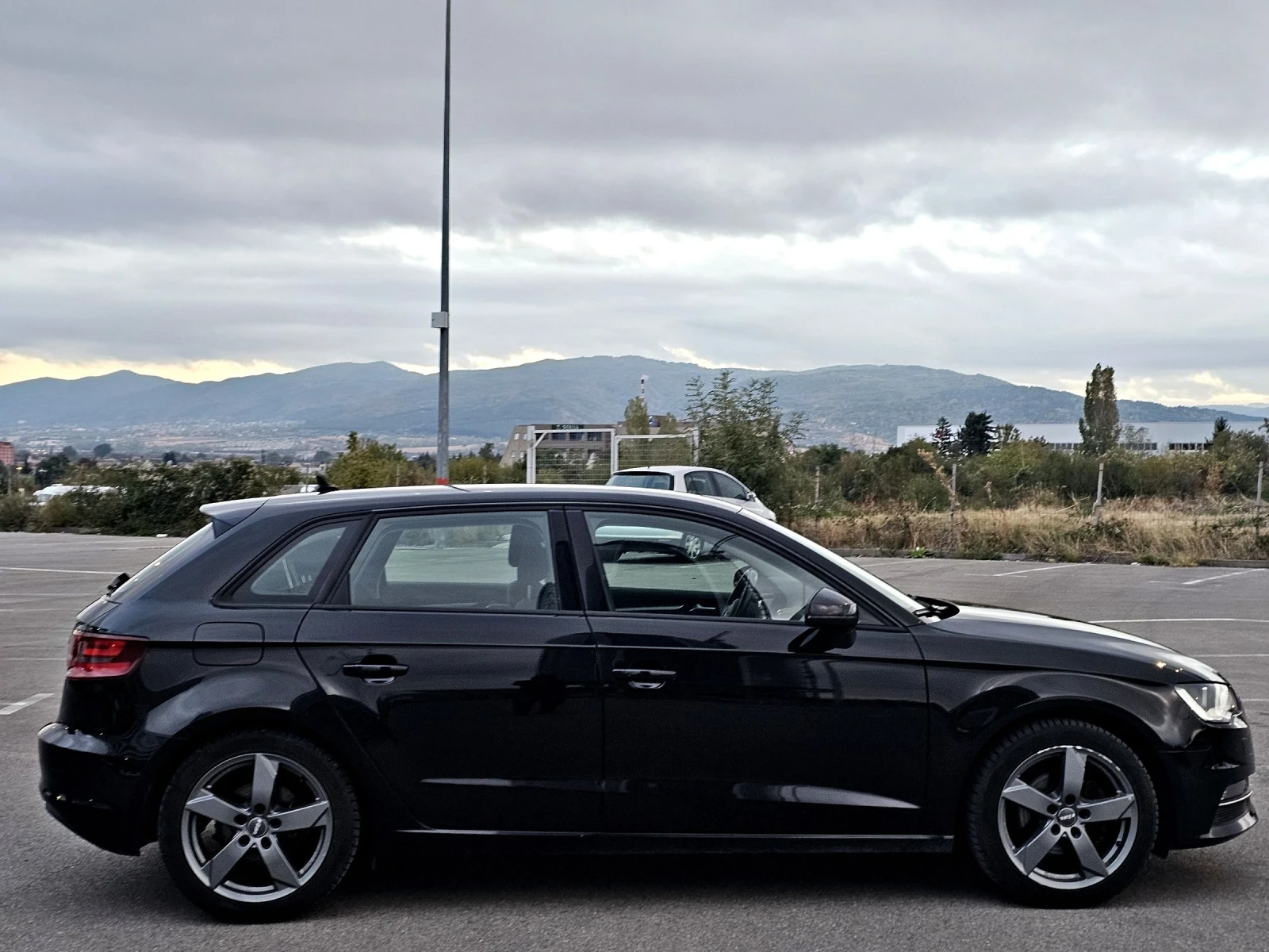 Audi A3 Sportback /2.0tdi 150к.с. / Евро 6/ Навигация - изображение 5