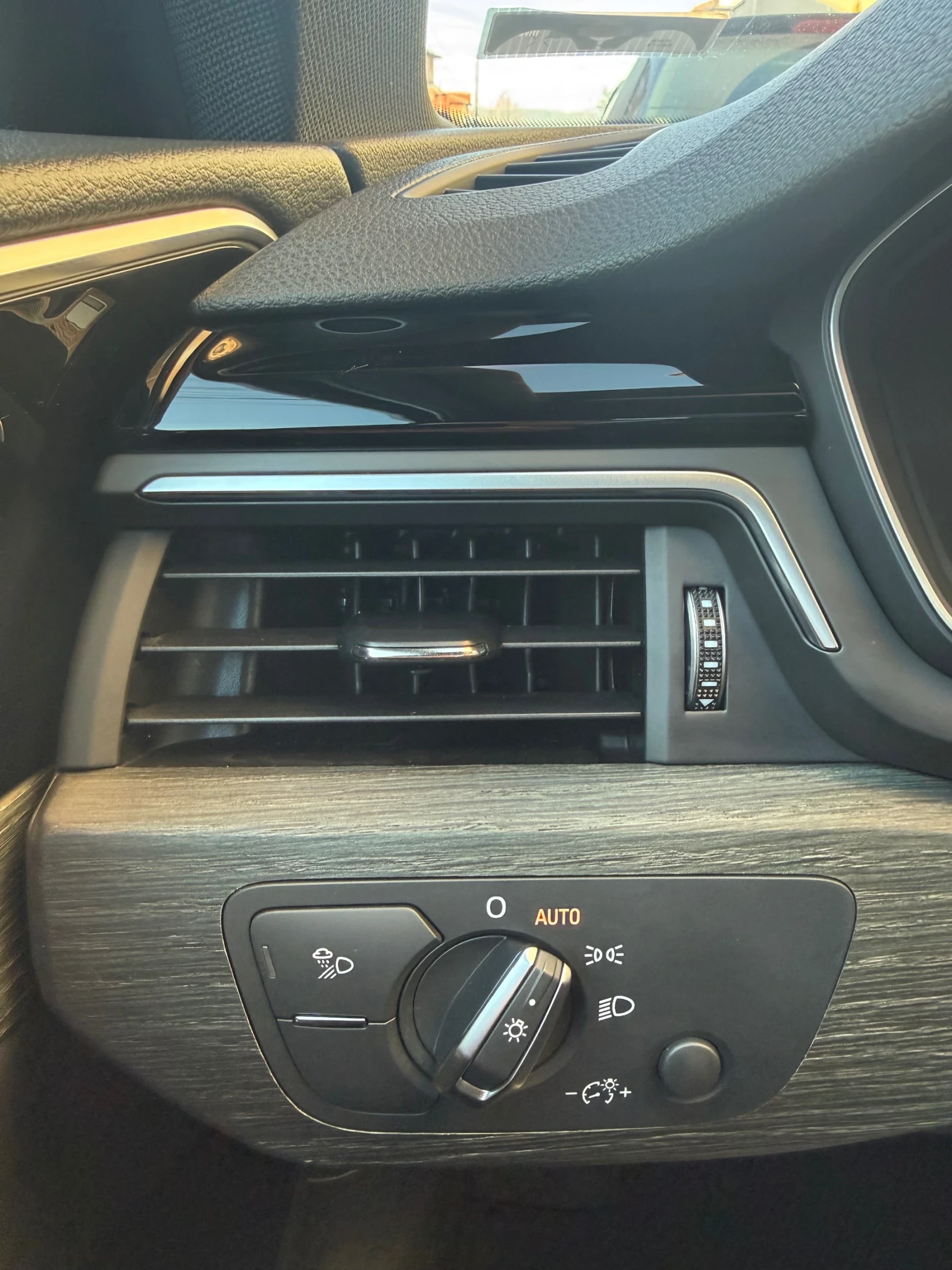 Audi A4 AUDI A4 2.0T S-LINE /  360 CAM / DISTRONIC , снимка 14 - Автомобили и джипове - 53786508