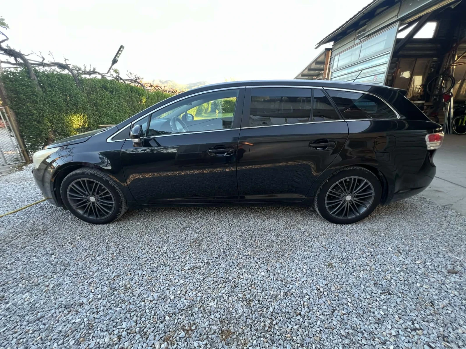 Toyota Avensis, снимка 5 - Автомобили и джипове - 54322433