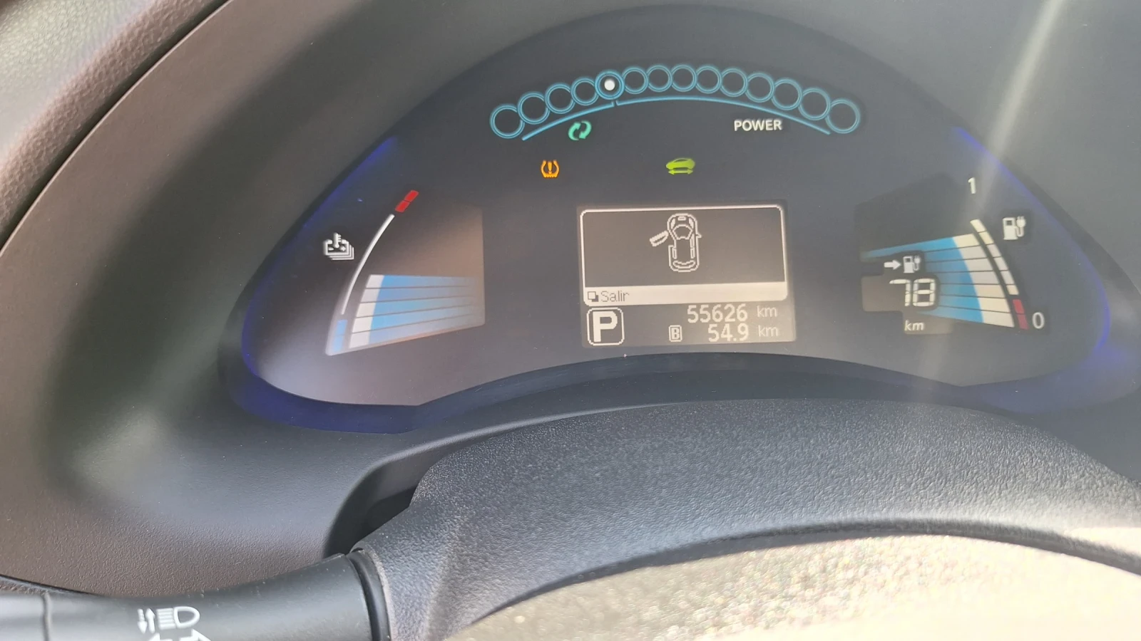 Nissan Leaf , снимка 14 - Автомобили и джипове - 54508760