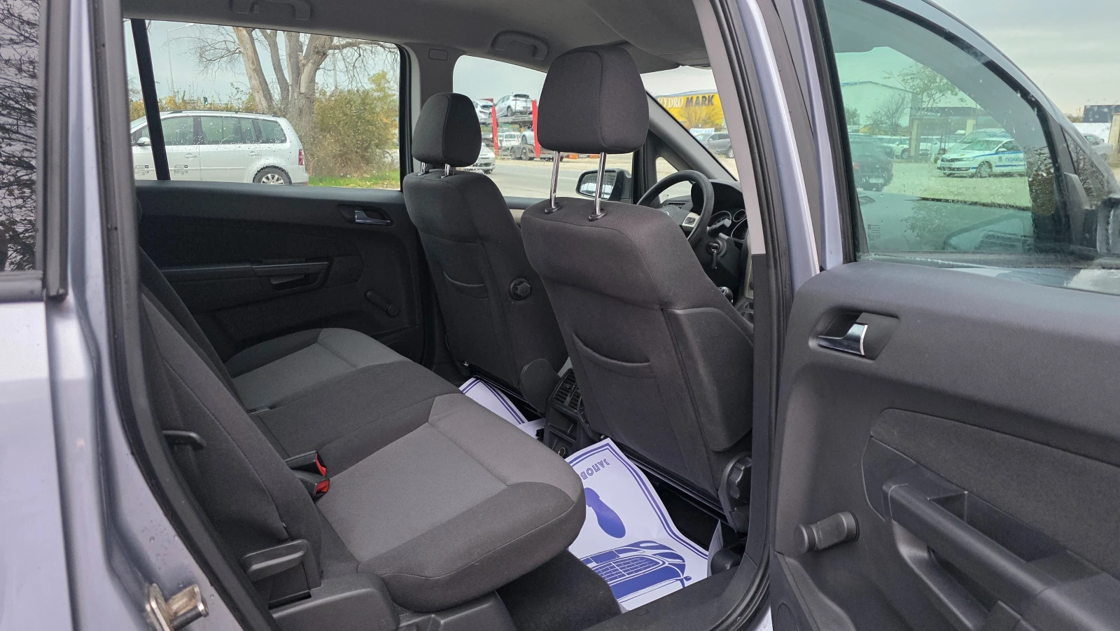 Opel Zafira БЕЗУПРЕЧЕН, снимка 10 - Автомобили и джипове - 54704544