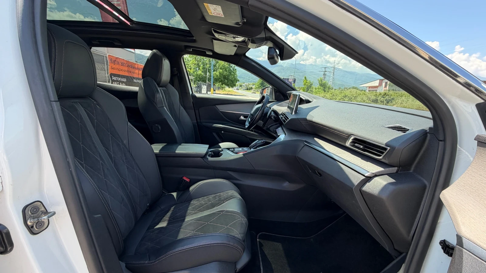 Peugeot 3008 GT 2.0HDI 180К.С. , снимка 11 - Автомобили и джипове - 54863663