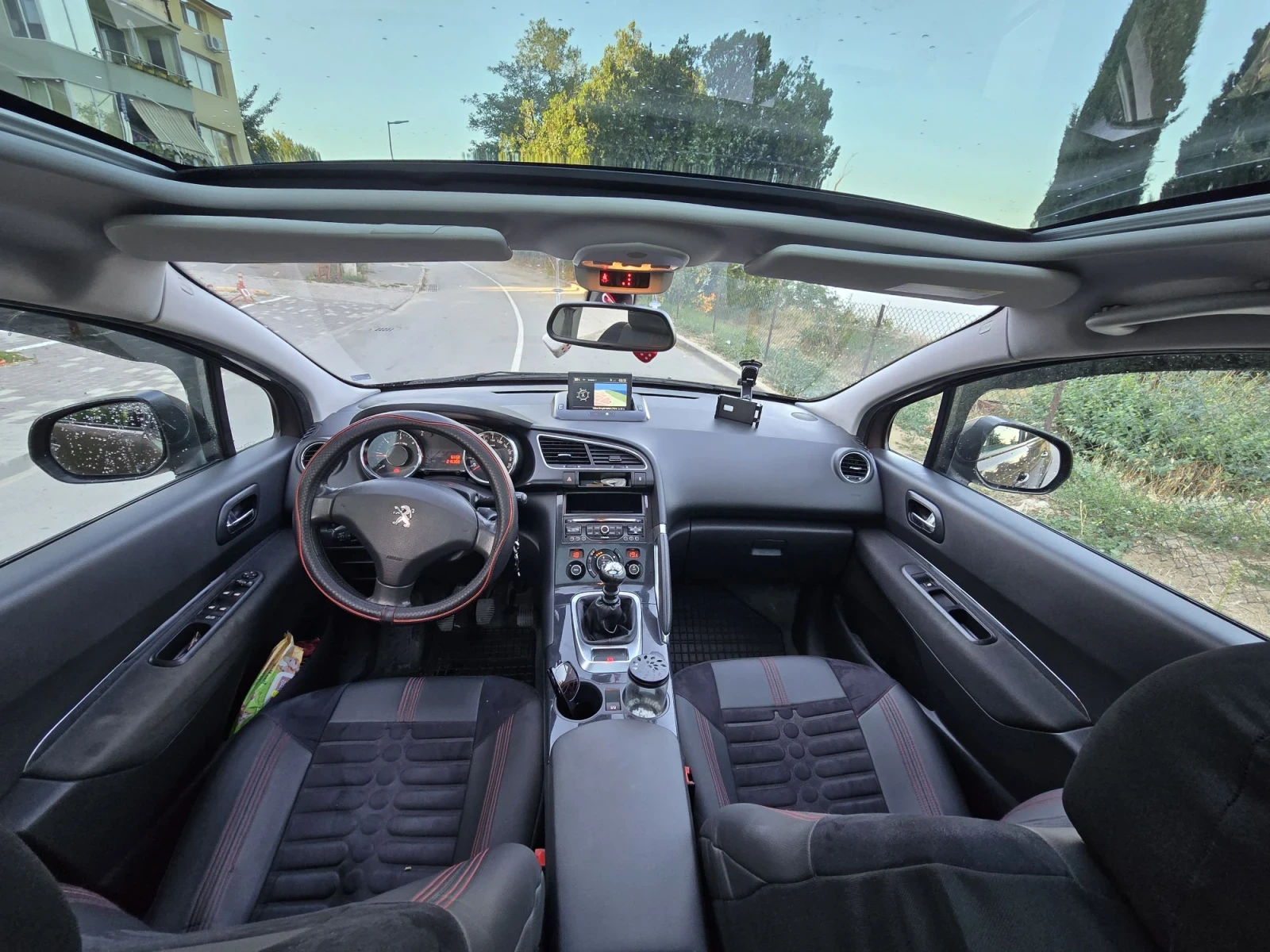 Peugeot 3008 1.6HDI/115кс/Подгрев/Панорама, снимка 12 - Автомобили и джипове - 55719191