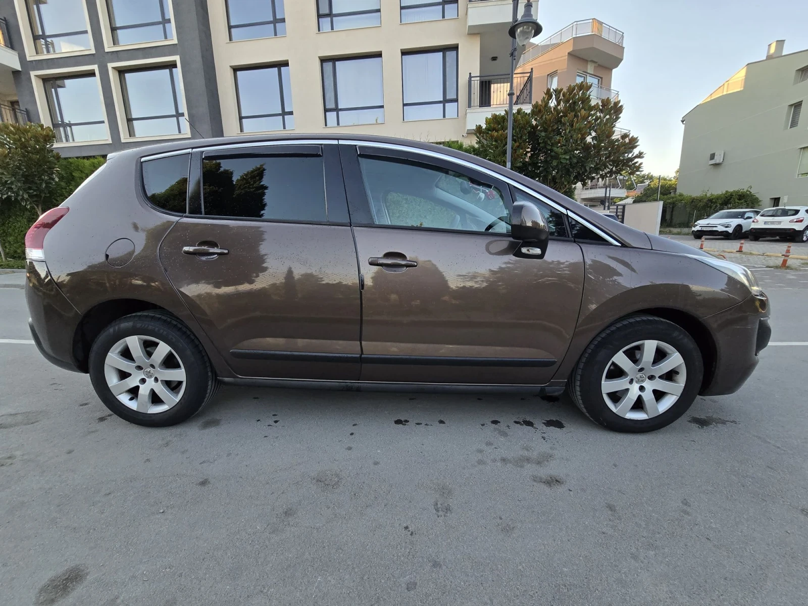Peugeot 3008 1.6HDI/115кс/Подгрев/Панорама, снимка 5 - Автомобили и джипове - 55719191