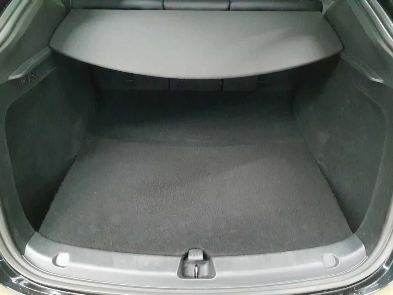 Tesla Model Y Performance AWD, снимка 12 - Автомобили и джипове - 56006037