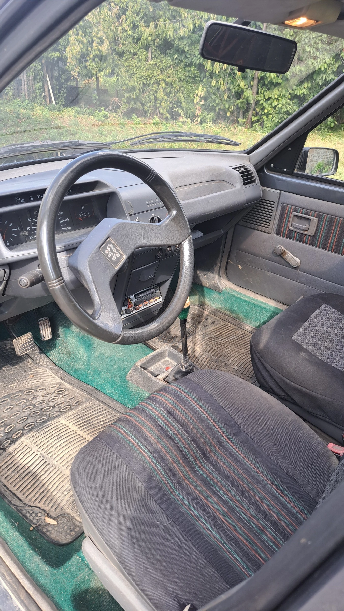 Peugeot 205, снимка 6 - Автомобили и джипове - 56059651
