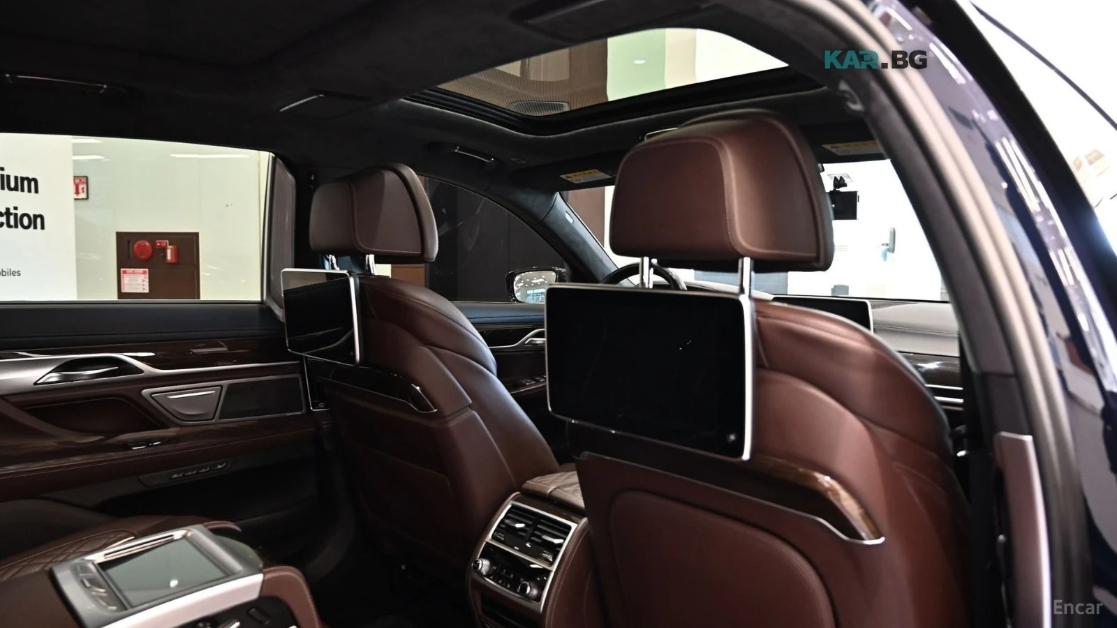 BMW 740 Li* XDRIVE* DESIGN PURE EXCELENCE* МАСАЖ* ТВ* HUD*, снимка 15 - Автомобили и джипове - 56104575