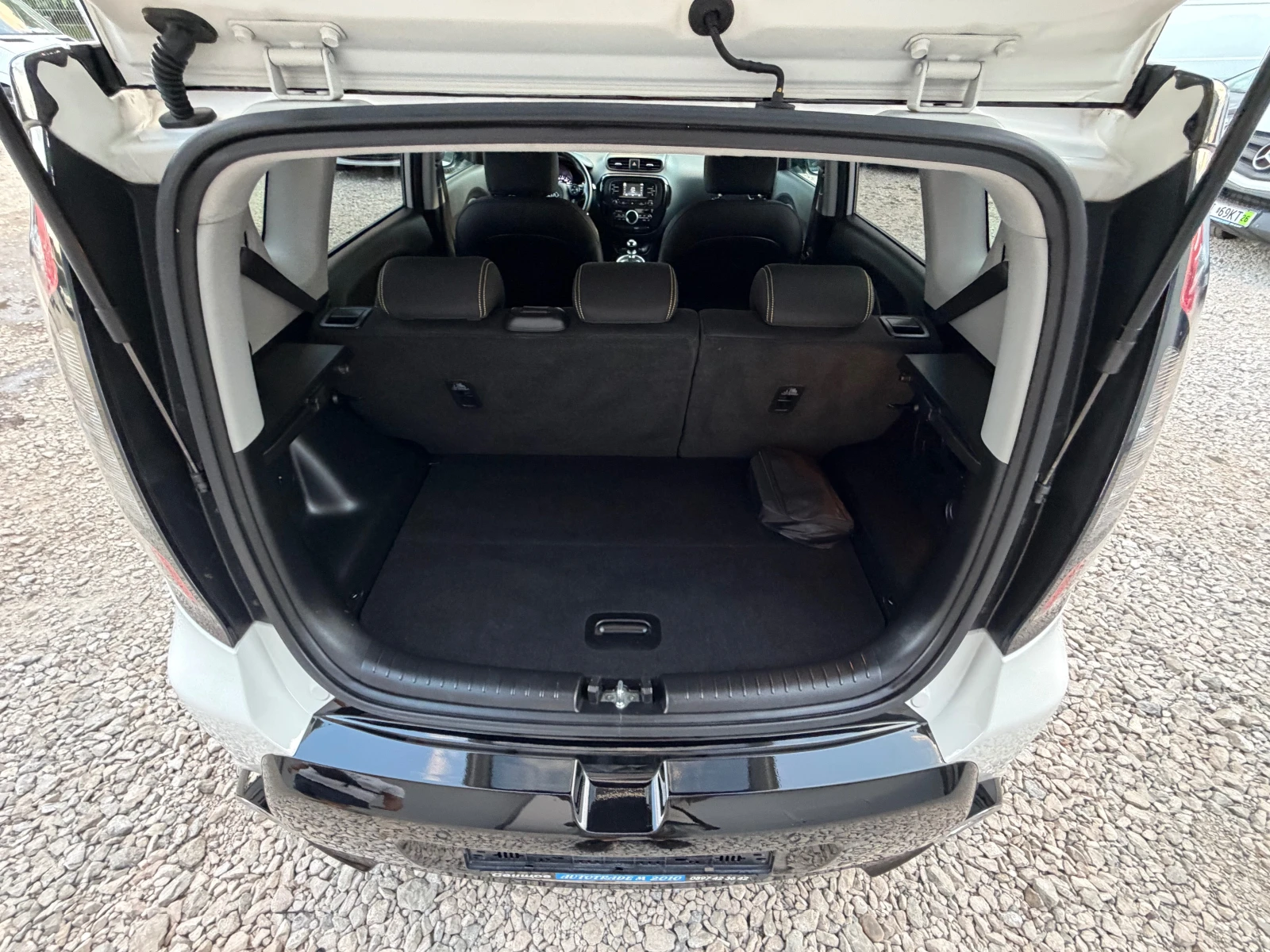 Kia Soul 1.6BENZIN* GT* Фабрична газ* FACE, снимка 7 - Автомобили и джипове - 56216196