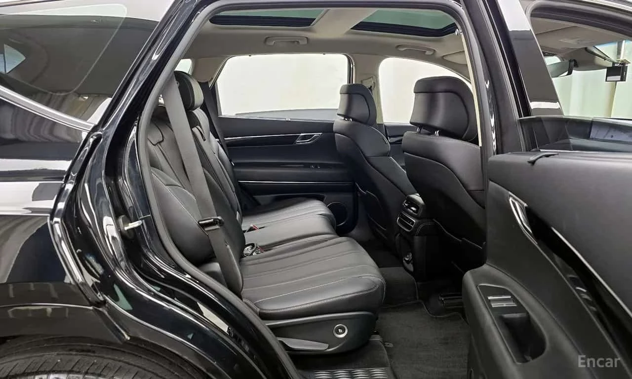 Genesis GV80 * 3.0 Diesel AWD * Обдухване * Щори * Панорама * , снимка 12 - Автомобили и джипове - 56217506