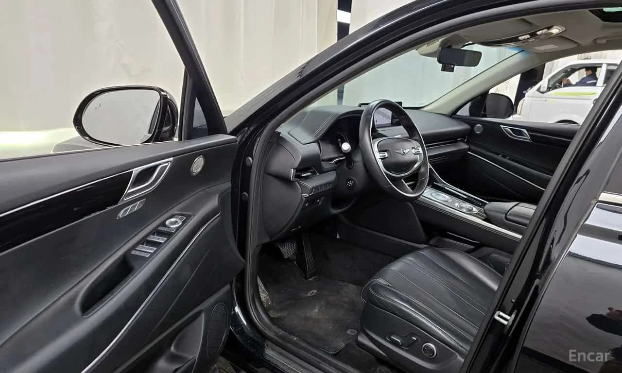 Genesis GV80 * 3.0 Diesel AWD * Обдухване * Щори * Панорама * , снимка 10 - Автомобили и джипове - 56217506