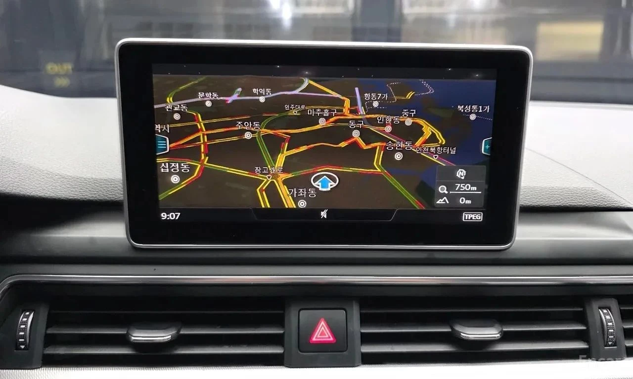 Audi A4, снимка 14 - Автомобили и джипове - 56738092