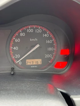 Honda Hr-v 1.6 105 к.с CLIMA, снимка 9