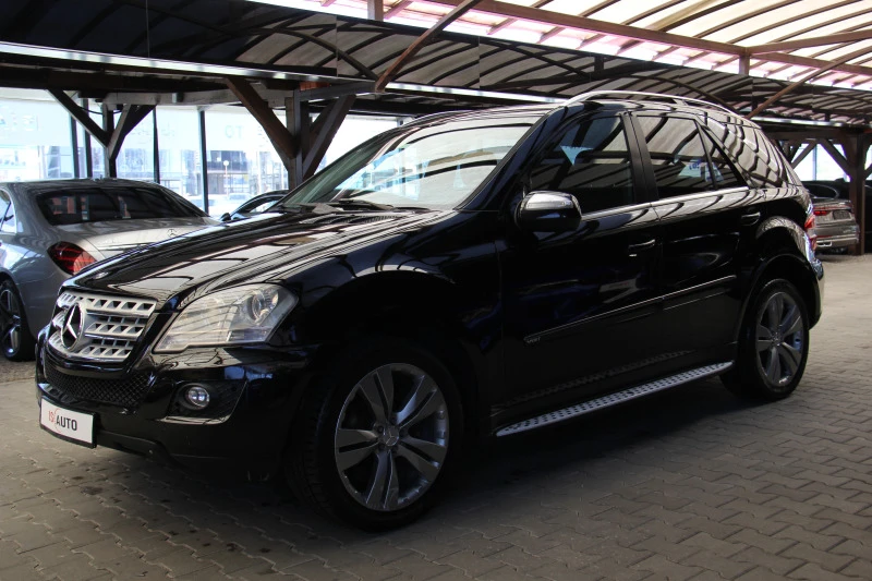 Mercedes-Benz ML 300 4Matic/Facelift/Navi/Xenon, снимка 2 - Автомобили и джипове - 46086857