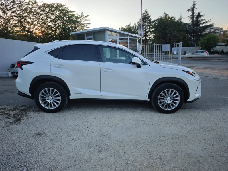 Lexus NX 300h 4х4* HYBRID* КОЖА* АСИСТЕНТИ* ОТЛИЧЕН, снимка 6 - Автомобили и джипове - 47290562