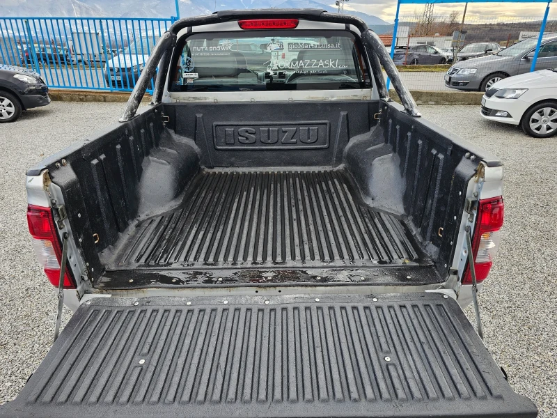 Isuzu D-max 3.0 D 4x4 , снимка 13 - Автомобили и джипове - 48441807