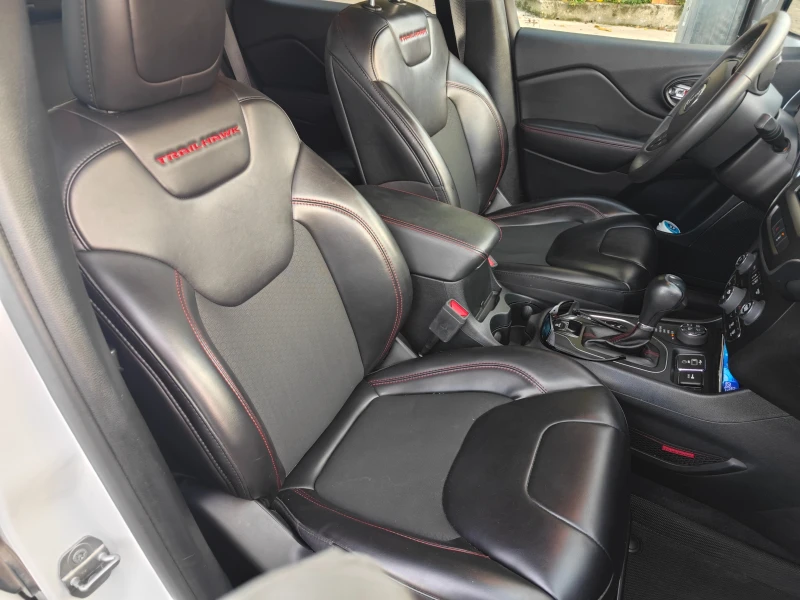 Jeep Cherokee trailhawk, снимка 7 - Автомобили и джипове - 52535172