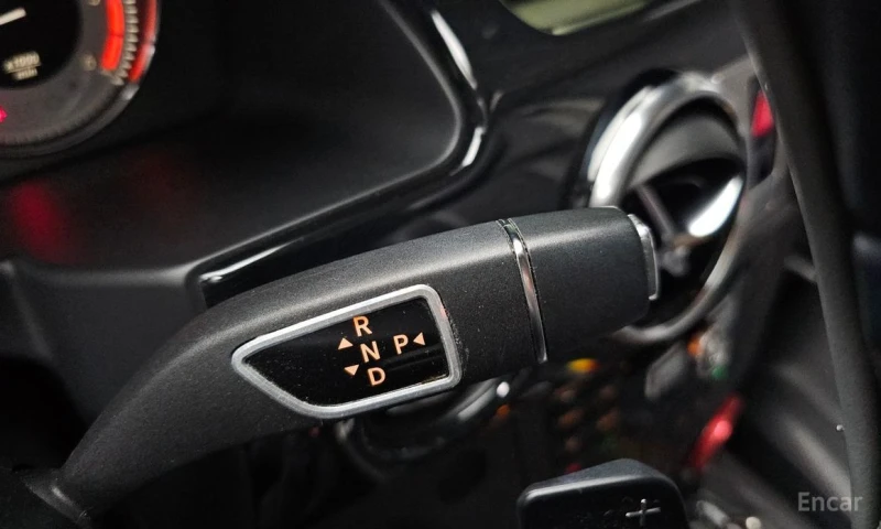 Mercedes-Benz GLK, снимка 9 - Автомобили и джипове - 52704855