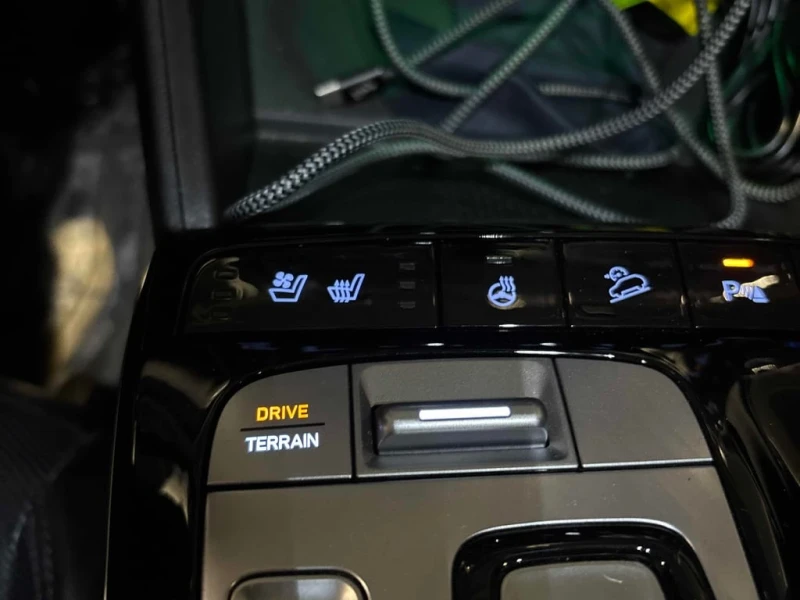 Hyundai Tucson 2023 Ultimate * CARFAX * БЕЗ ПЪРВОНАЧАЛНА ВНОСКА, снимка 11 - Автомобили и джипове - 53190521