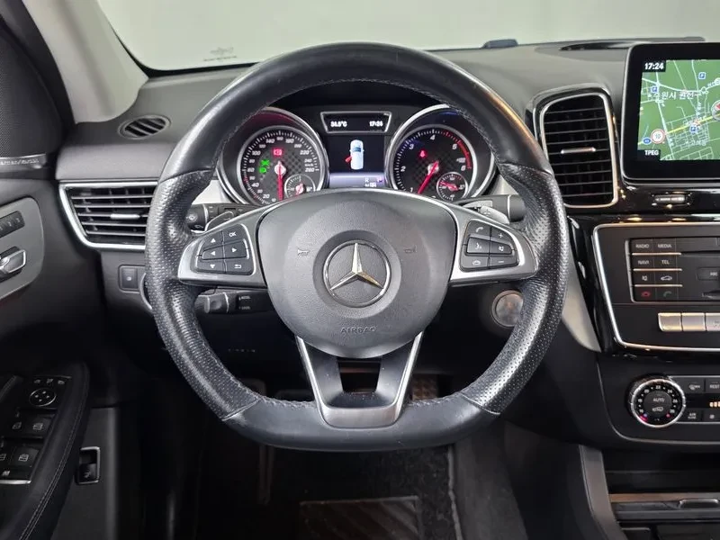 Mercedes-Benz GLE 350 D 4Matic Premium, снимка 13 - Автомобили и джипове - 55747697