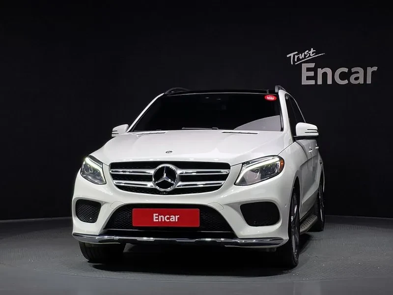 Mercedes-Benz GLE 350 D 4Matic Premium, снимка 3 - Автомобили и джипове - 55747697