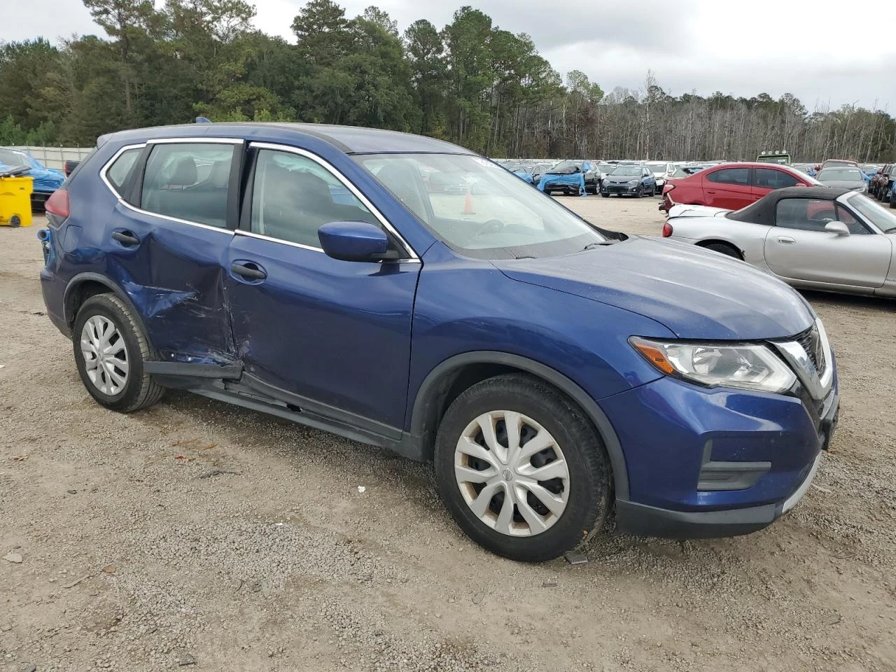 Nissan Rogue S - изображение 4