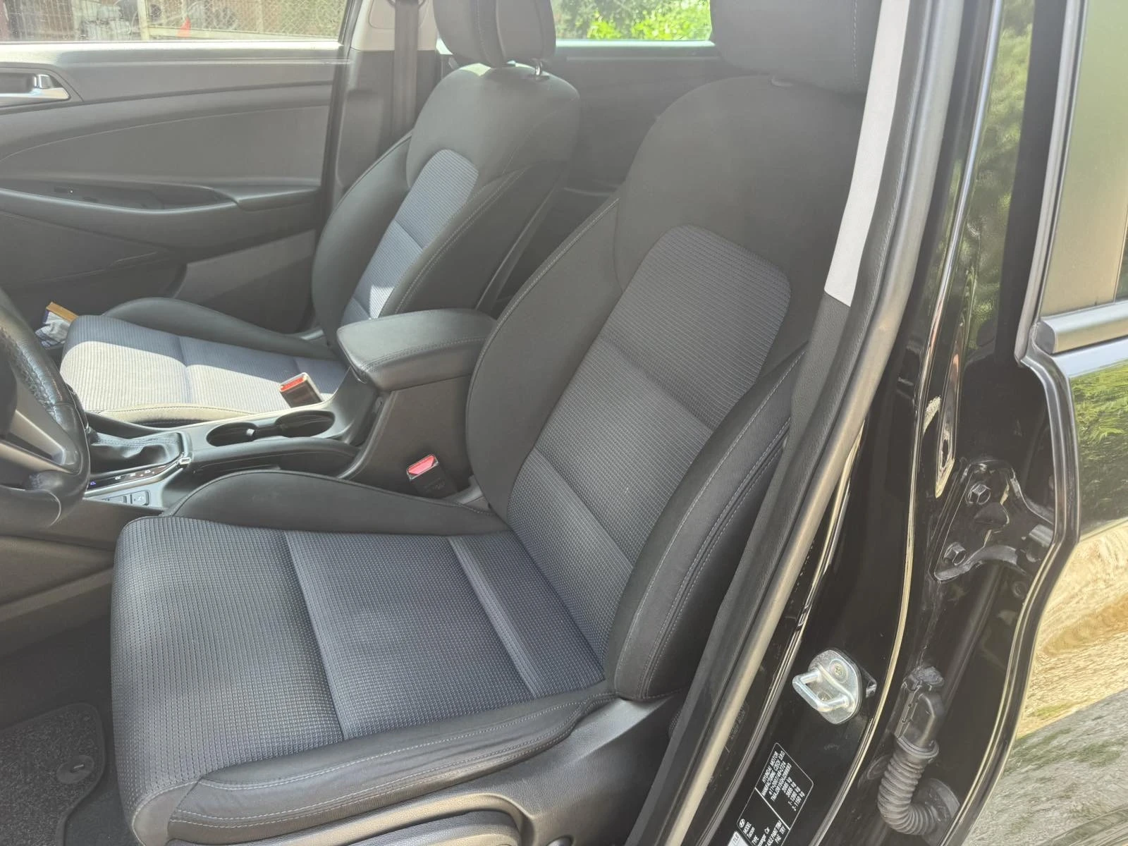 Hyundai Tucson * * TOP* * FULL SERVICE* * AUTOMAT* * PODGREV - изображение 10