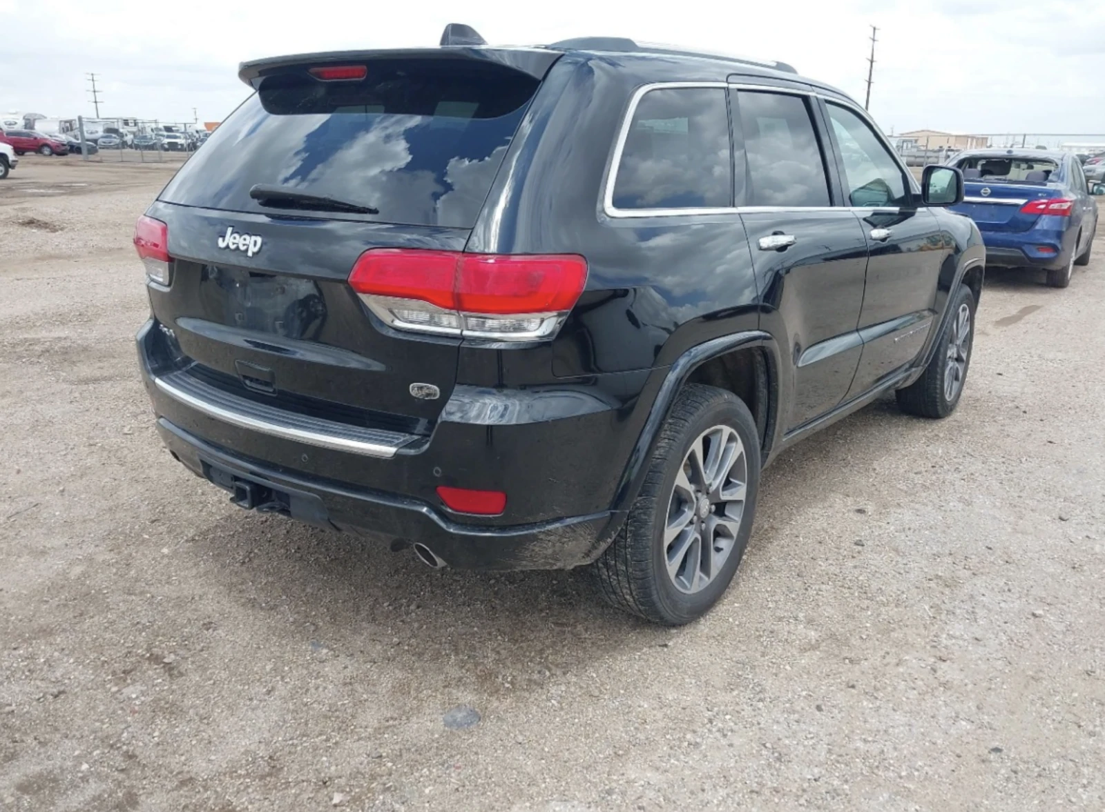 Jeep Grand cherokee OVERLAND 4X4 - изображение 4