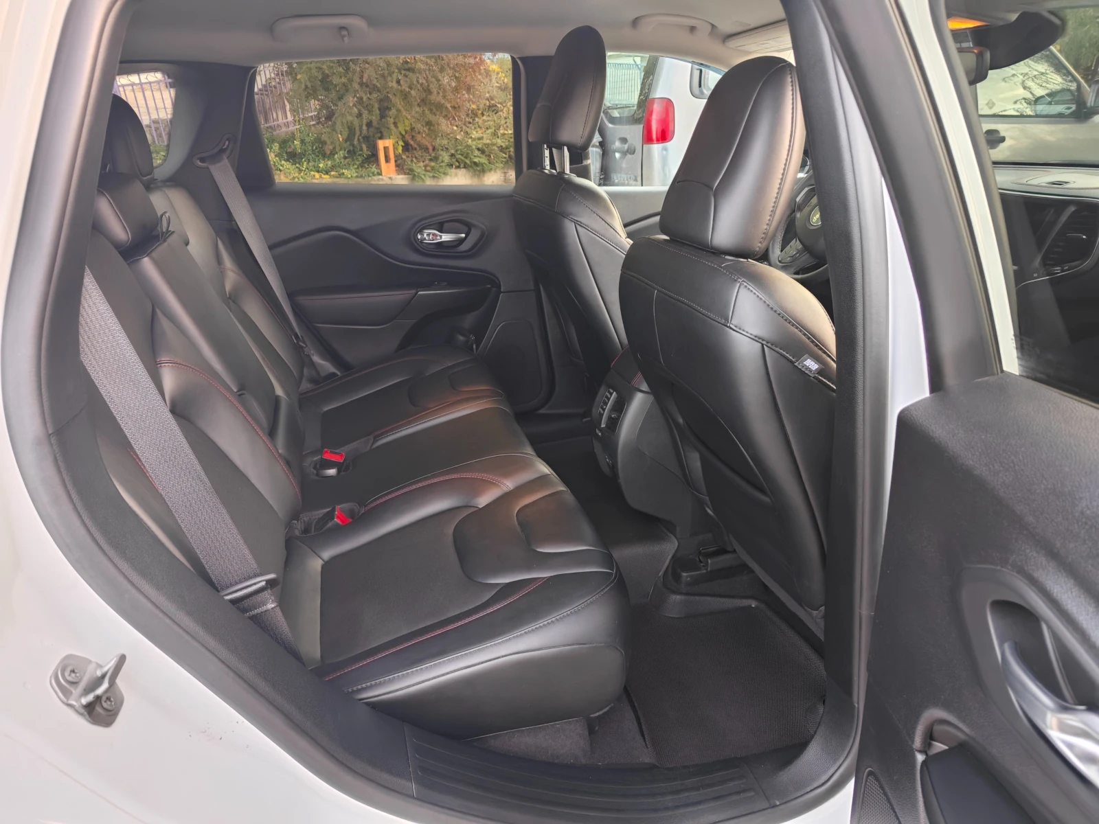 Jeep Cherokee trailhawk - изображение 8