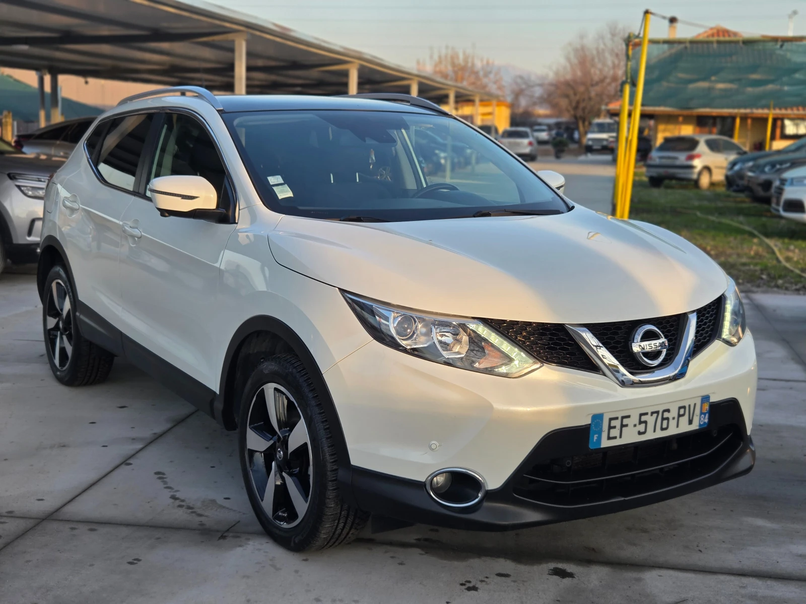 Nissan Qashqai 1.2 T PANORAMA* * 360-KAMERA* KAYLESS GO* *  | Mobile.bg   1