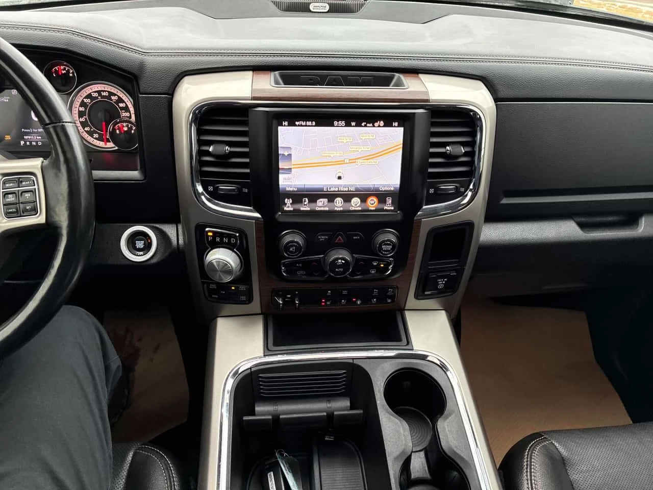 Dodge RAM 1500 * Laramie * PANO* KEYLESS* �������*  | Mobile.bg � ����������� 9