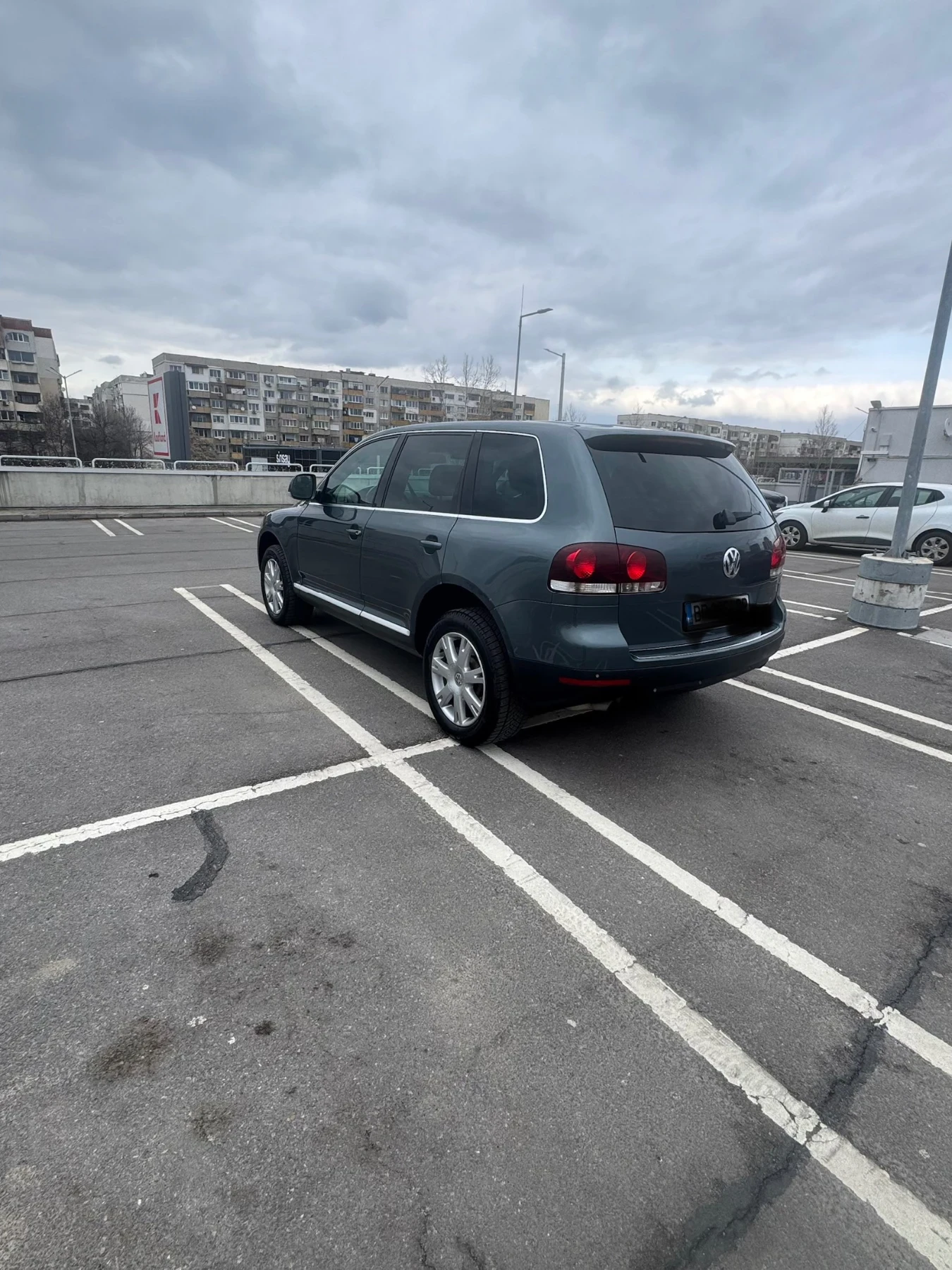 VW Touareg 3.0 TDI НОРМАЛНО ОКАЧВАНЕП ПЕЧКА WEBASTO, снимка 4 - Автомобили и джипове - 53931443