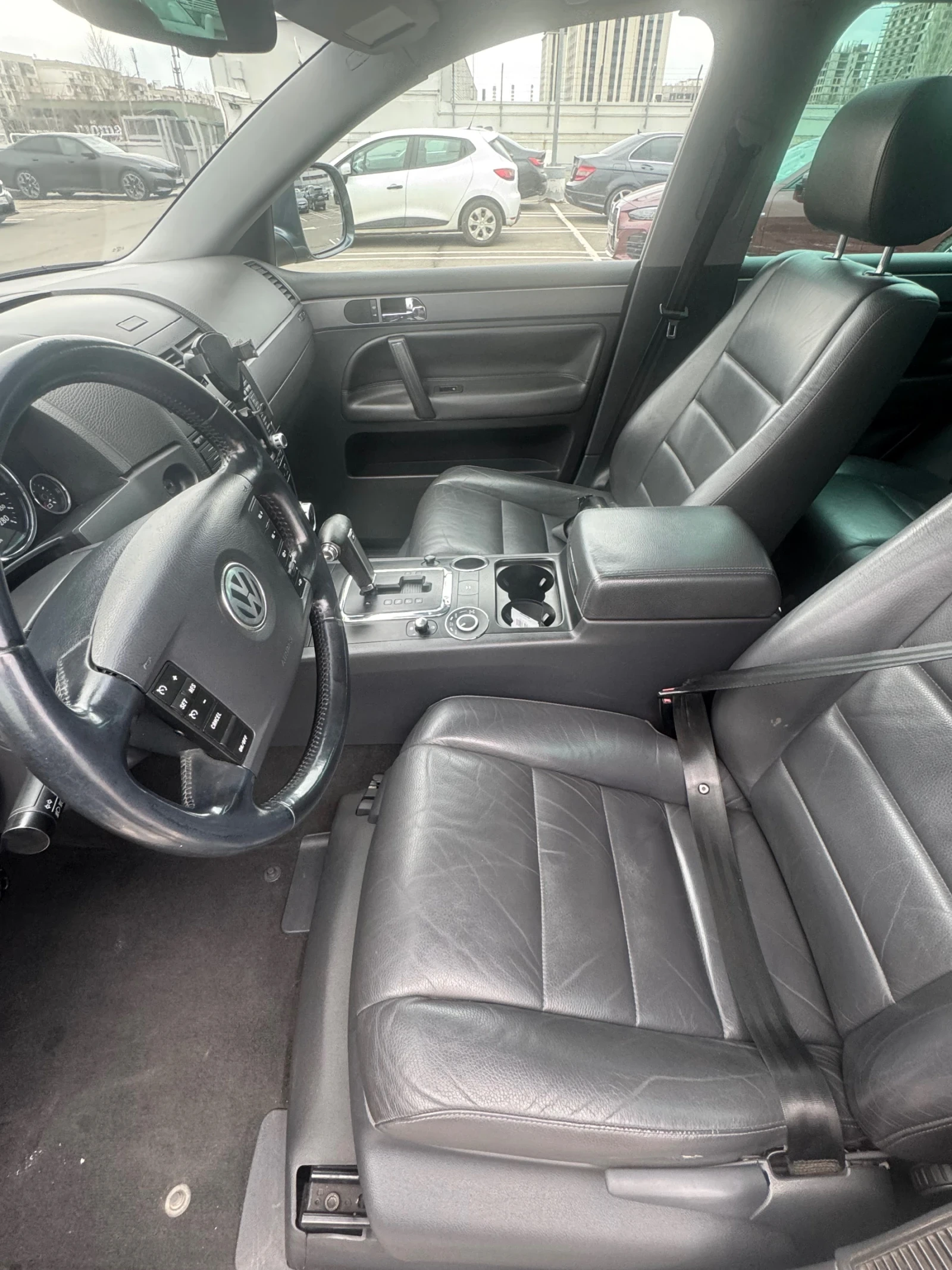 VW Touareg 3.0 TDI НОРМАЛНО ОКАЧВАНЕП ПЕЧКА WEBASTO, снимка 9 - Автомобили и джипове - 53931443